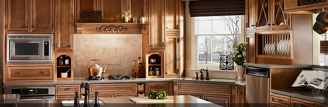 Stain With Glaze Finishes Kraftmaid Cabinetry